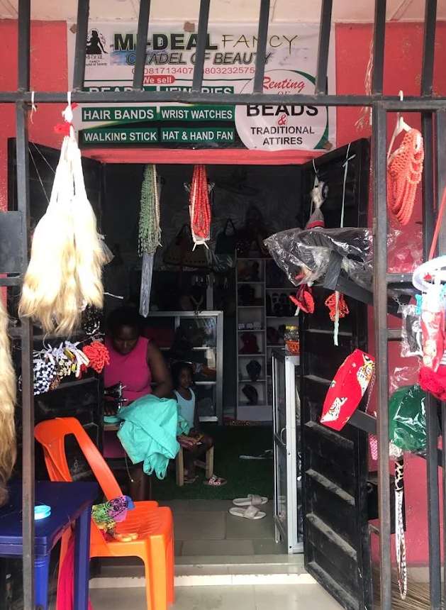 Mi-deal fancy bead store — photo 1