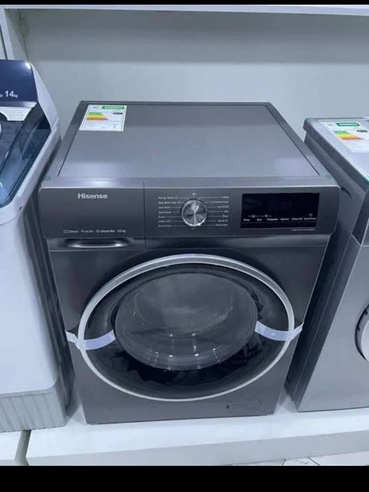 U and U electronics — photo 1