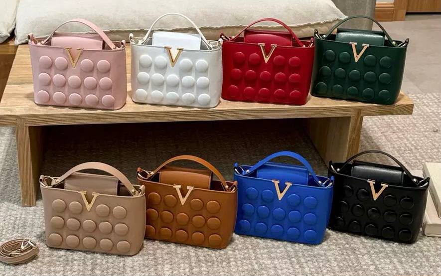 DivaMandy Jay's Collections — Bags, Footwear, Clothes & Beddings — photo 1